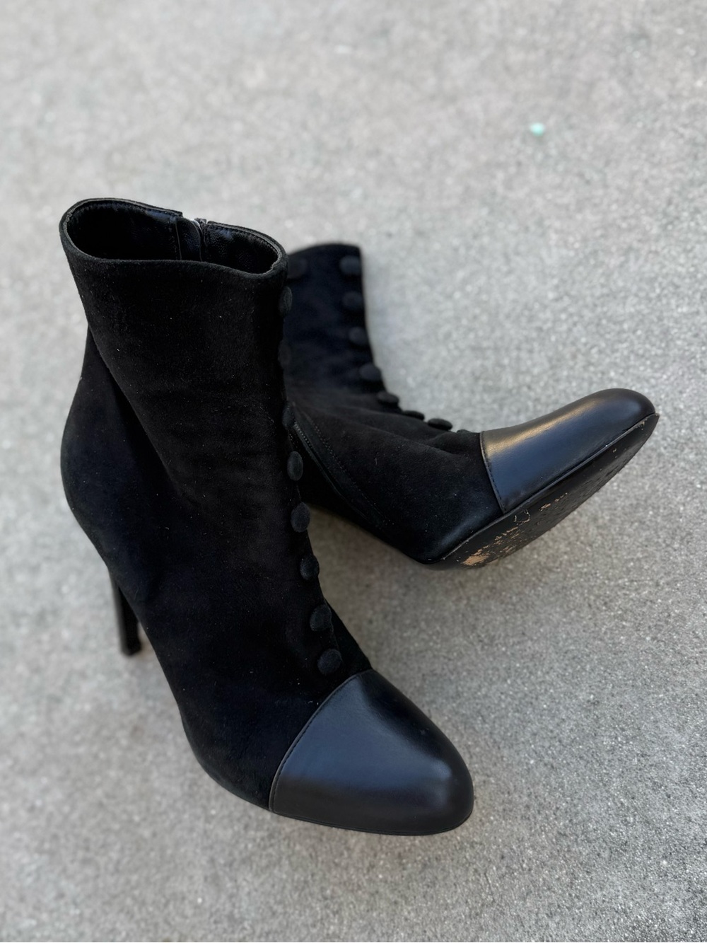 Barneys New York black suede and leather cap-toe stiletto ankle boots size 38.5